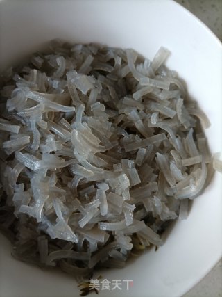 酸菜粉条猪肉包的做法步骤：4