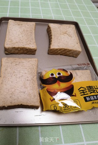 焦糖吐司的做法步骤：1