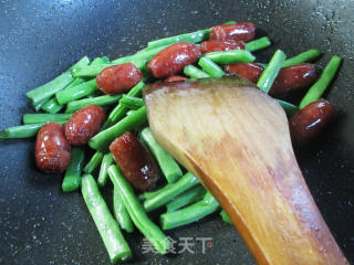 肉枣肠炒四季豆的做法步骤：9
