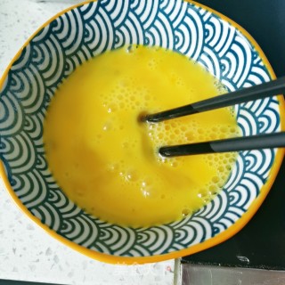 洋葱炒鸡蛋的做法步骤：3