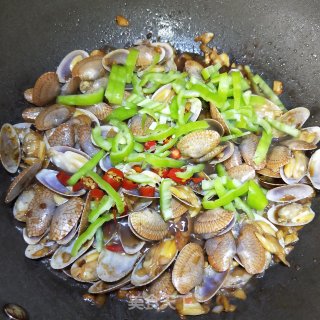 酱汁炒花甲的做法步骤：10