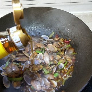 酱汁炒花甲的做法步骤：12