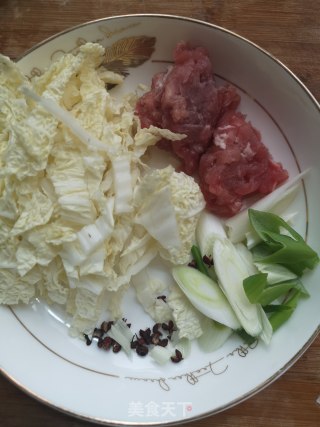 肉丝面的做法步骤：1