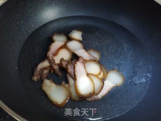 乡里腊肉蒸盐辣椒的做法步骤：3