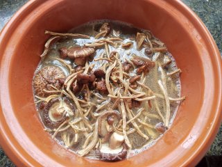茶树菇老鸭汤的做法步骤：8