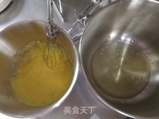 戚风蛋糕6寸的做法步骤：4