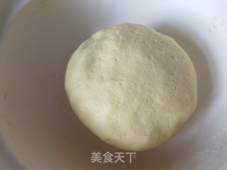 玉米饺子粉蒲公英肉馅煮饺的做法步骤：2