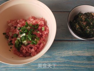 玉米饺子粉蒲公英肉馅煮饺的做法步骤：4