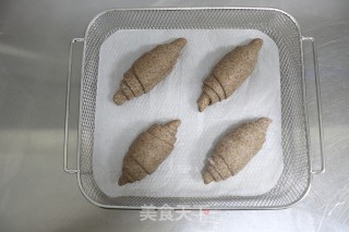 黑全麦老面吐司&盐卷的做法步骤：15