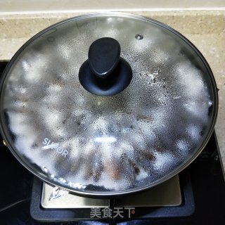 盐焗花甲的做法步骤：4