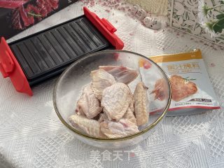 蜜汁鸡中翅，简单两步轻松搞定！的做法步骤：1