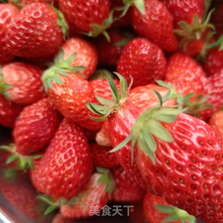 “缤纷水果”果粒果酱的做法步骤：1