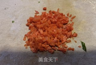 胡萝卜香葱鸡蛋煎饼的做法步骤：2