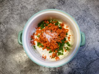 胡萝卜香葱鸡蛋煎饼的做法步骤：4