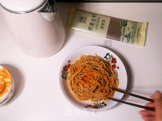 肉末拌凉面的做法步骤：7