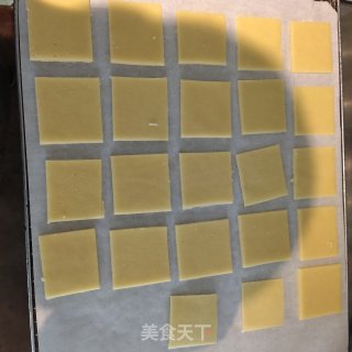 樱桃开心果香草奶酪慕斯的做法步骤：2