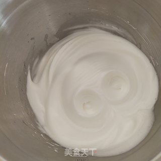 樱桃开心果香草奶酪慕斯的做法步骤：4