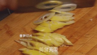 可下饭可拌面，可作浇头的万能时令菜，做法简单味道敲鲜的做法步骤：2