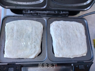 香椿鸡蛋馅饼的做法步骤：12
