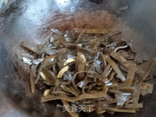海带炒黄豆芽的做法步骤：4
