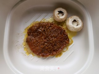 西兰花菇黑椒牛排的做法步骤：10