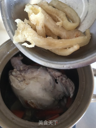 淮山花胶鸡汤的做法步骤：6