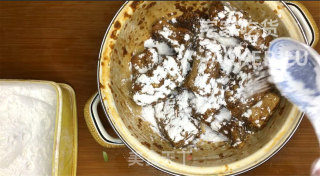 家常蒜香骨，短时间入味，制作简单，油炸超香。的做法步骤：11