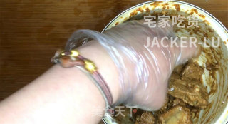 家常蒜香骨，短时间入味，制作简单，油炸超香。的做法步骤：12
