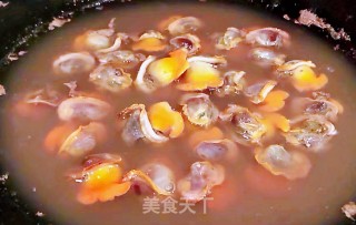 香葱毛蚶炒蛋的做法步骤：3