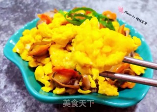 香葱毛蚶炒蛋的做法步骤：12
