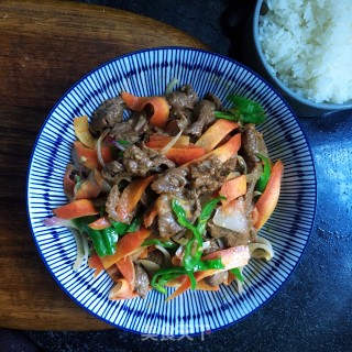 洋葱红萝卜炒牛肉的做法步骤：14