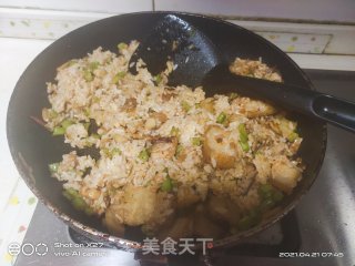 五花肉豆角炒饭的做法步骤：6