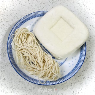 金丝豆腐的做法步骤：1