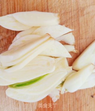 红烧鲫鱼豆腐的做法步骤：6