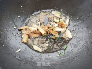 红烧鲫鱼豆腐的做法步骤：9