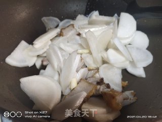 五花肉烧萝卜的做法步骤：4