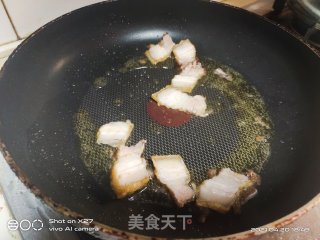 白菜炒河粉的做法步骤：2
