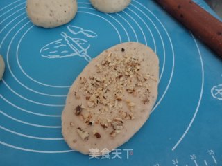 桃仁面包的做法步骤：6