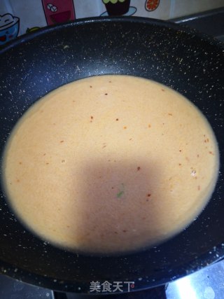 海鲜菇什锦酸辣汤的做法步骤：5
