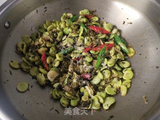 糟菜炒蚕豆的做法步骤：8
