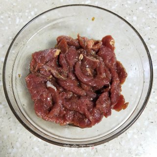 孜然烤牛肉的做法步骤：3