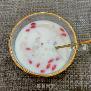 牛奶桃胶银耳的做法步骤：10