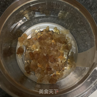 桃胶银耳羹的做法步骤：3