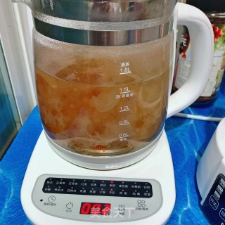 桃胶银耳羹的做法步骤：8