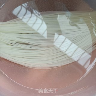 肉丸番茄汤粉的做法步骤：7