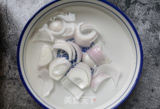 西兰花胡萝卜拌洋葱的做法步骤：6