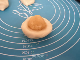 酥皮豆沙饼的做法步骤：5