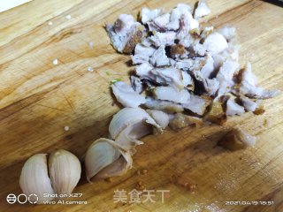 五花肉丁炒豆角丁的做法步骤：1