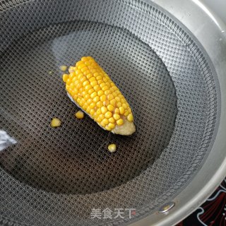 西兰花鸡蛋沙拉的做法步骤：2