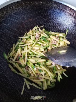 家常小炒嫩南瓜的做法步骤：6